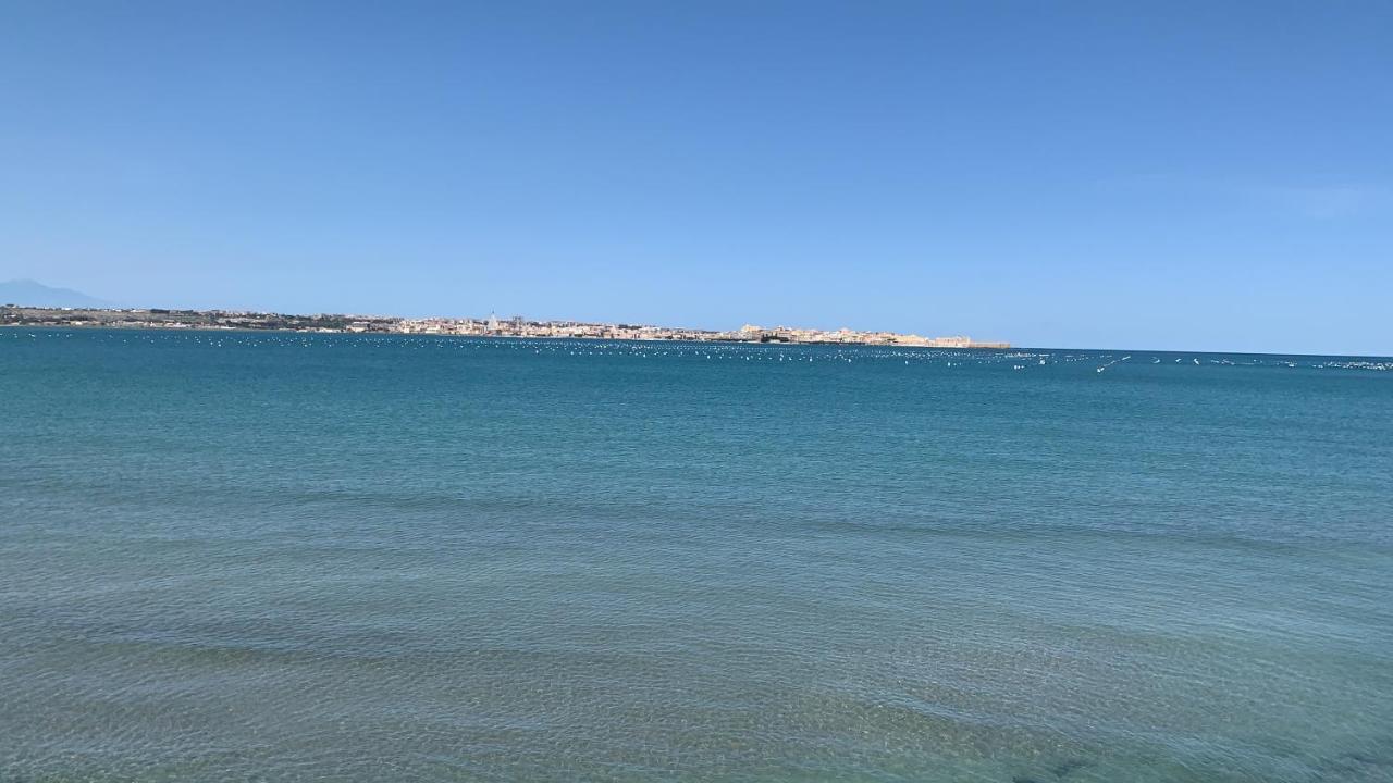 Ferienwohnung Casa Con Piscina E Vista Mare Dal Giardino Fanusa Exterior foto